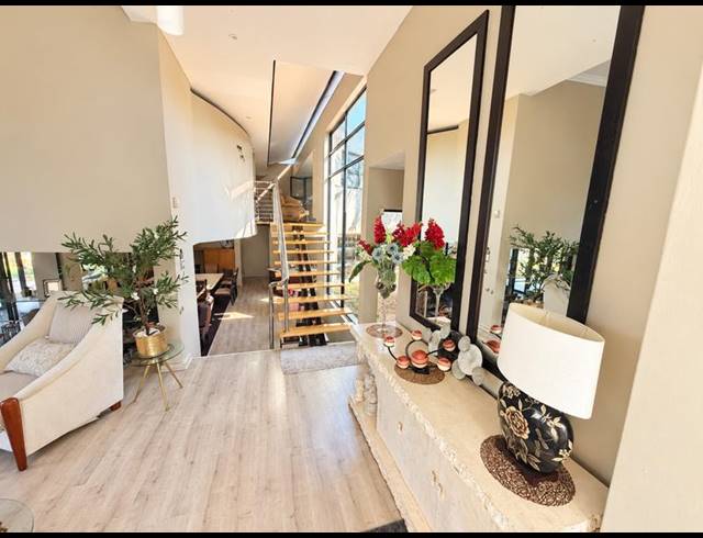 5 BEDROOM PROPERTY TO RENT IN UMHLANGA CENTRAL